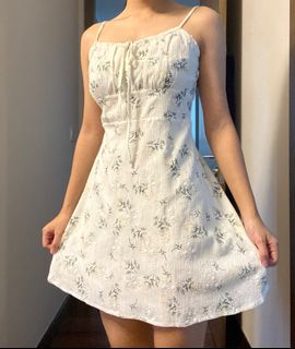 (Category: ) located in . Submitted by rxyna (Listing ID 1347170539, Image 1). Description: .
