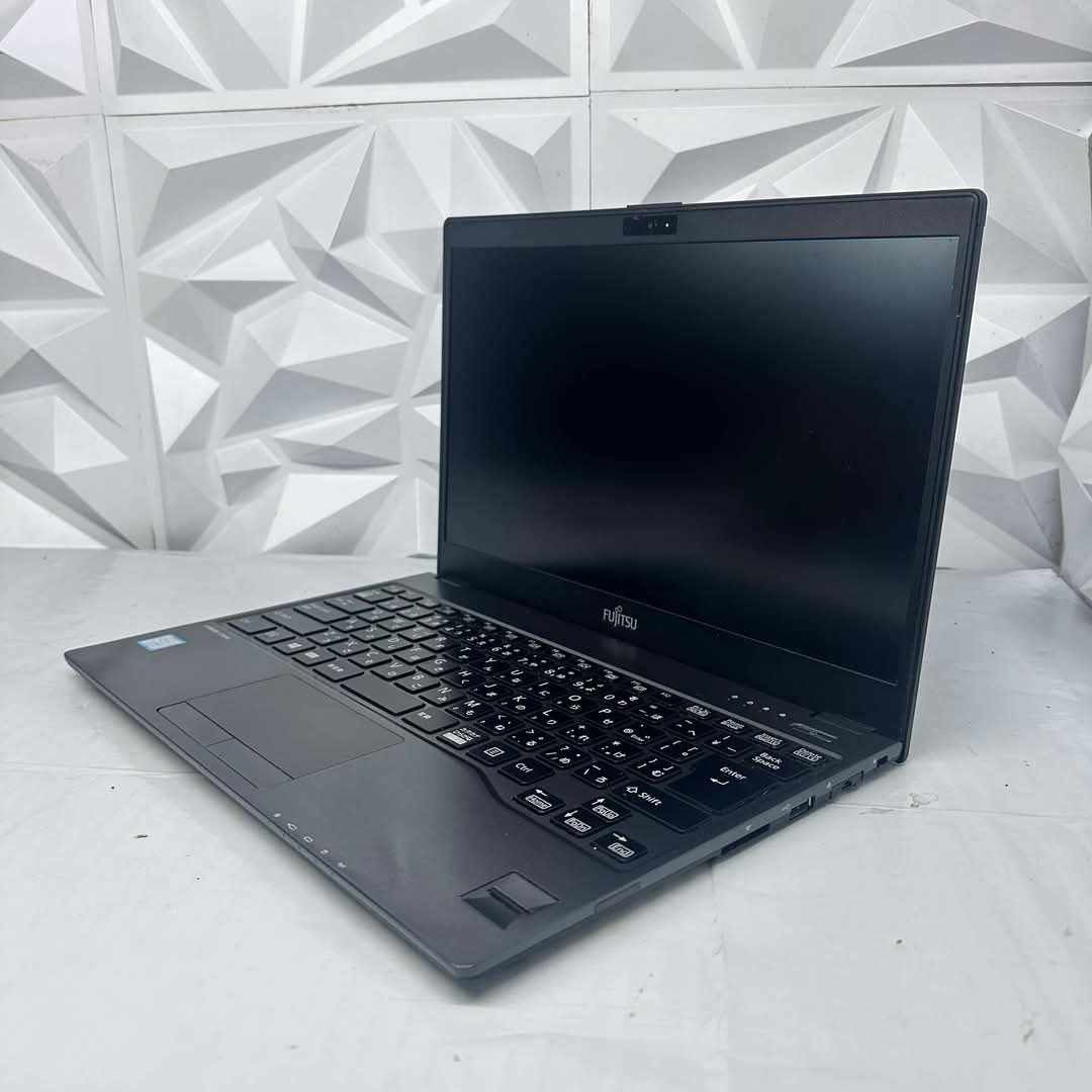Fujitsu Laptop (Category: Laptops & Notebooks) located in Manila. Submitted by bongsy999mall (Listing ID 1347085284, Image 3). Description: Fujitsu Laptop Lifebook u937/r 13.3"Screen wide Corei5 7300u 2.60Ghz (7thGen.) 8gb ddr4 256gb ssd Built in camera Wifi ready Good battery 📩P.11,500 Pesos Only.