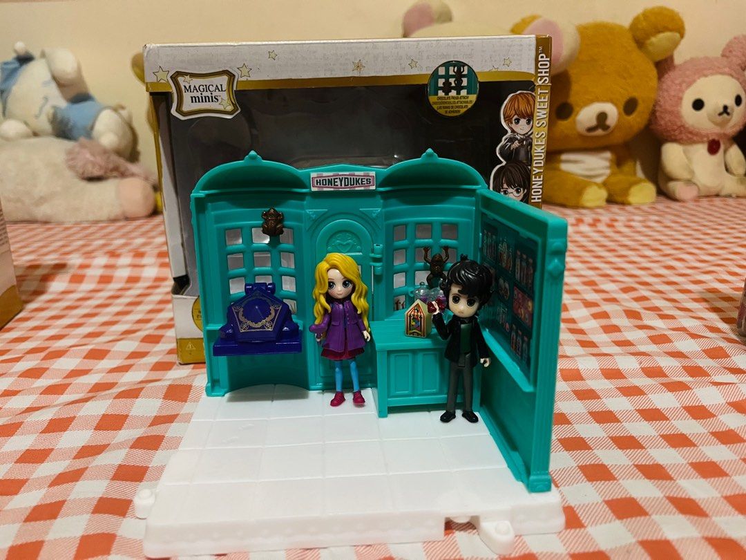 Harry Potter Honeydukes Playset (Category: Designer & Blind Box Toys) located in Legazpi City. Submitted by pink_moonlight (Listing ID 1347276260, Image 1). Description: .