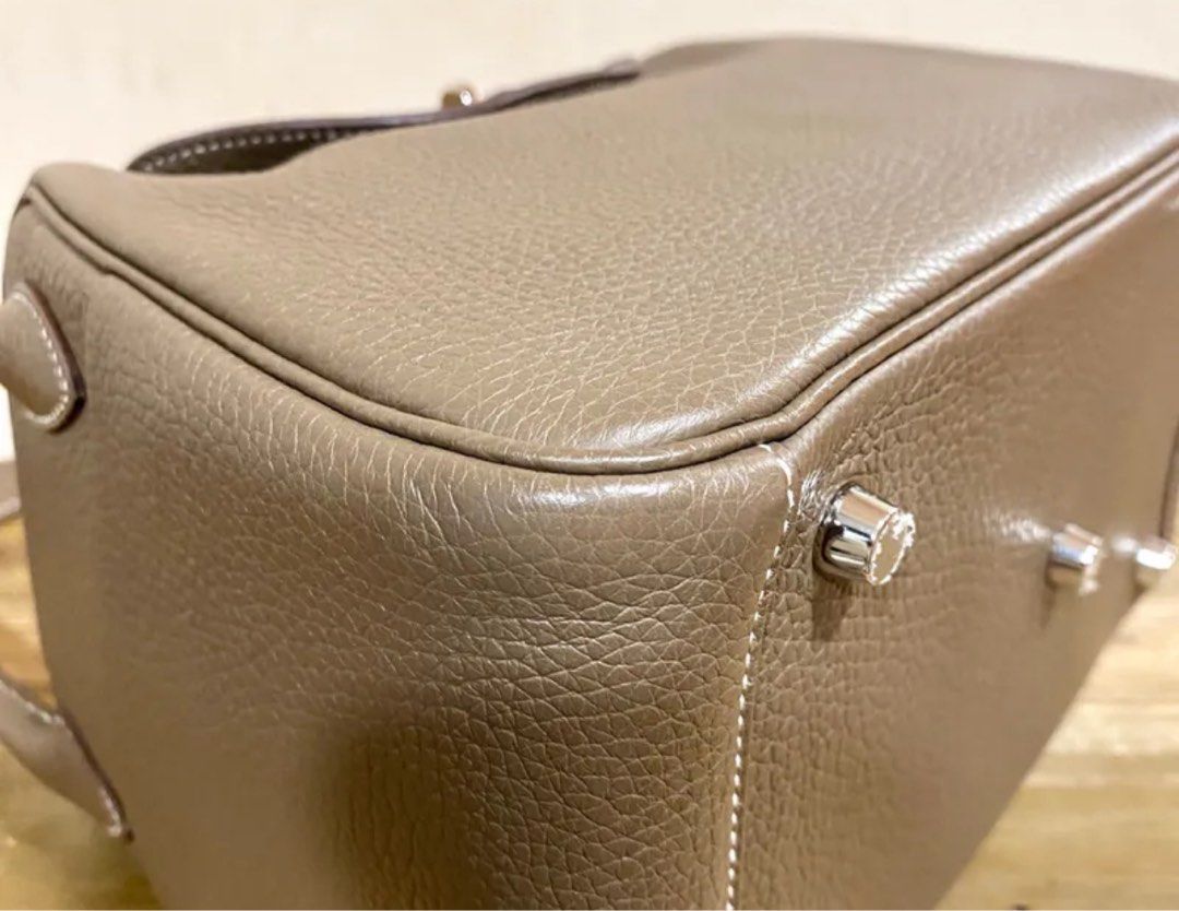 Hermes Lindy 26 Etoupe SHW (Category: Luxury Bags & Wallets) located in Quezon City. Submitted by __12345 (Listing ID 1347153783, Image 2). Description: - Preorder (2 weeks eta) - 9.5/10 very good condition - Stamp C - Includes dustbag, box, receipt (2018) - Entrupy available upon request - Available for meet ups/delivery - Detailed photos available upon request - Guaranteed authentic or money back! Open to sourcing requests! Send us a message 💌
