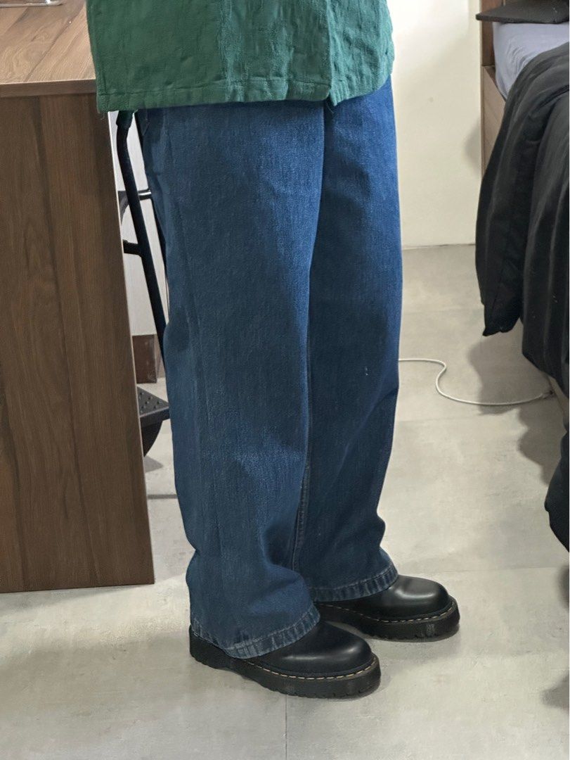 H&M Baggy Denim Pants (Category: Jeans) located in Quezon City. Submitted by v3n3tia (Listing ID 1347178704, Image 1). Description: size 30 on tag ALTERED length and thigh.