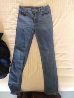 (Category: ) located in . Submitted by eeol19 (Listing ID 1347134420, Image 1). Description: .