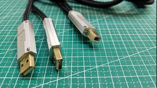 （分類：）位於 。 由 hifi-corner 提交（商品編號 1347122580，圖片 1）。簡介： 。
