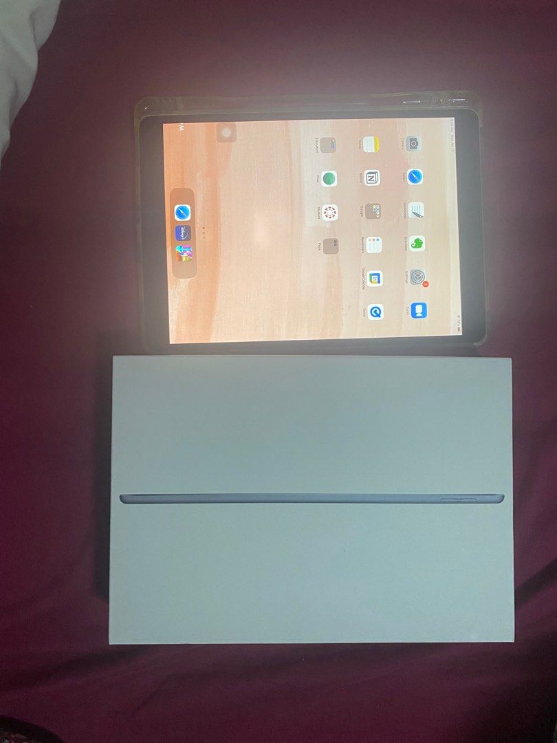 Ipad Air 64GB No Issues + Logi Tech Keyboard (Category: iPad) located in Paranaque City. Submitted by E8231 (Listing ID 1347085843, Image 1). Description: With Box Free Logitech KeyBoard No Issues Free Shipping Via Lalamove (within Paranaque or Mandaluyong) .