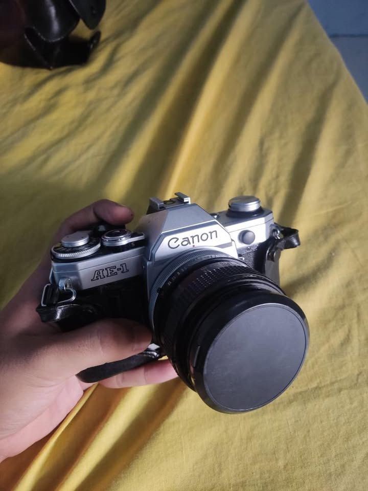 kamera analog SLR Canon AE-1 (slr gila enak untuk pemula) tustel
