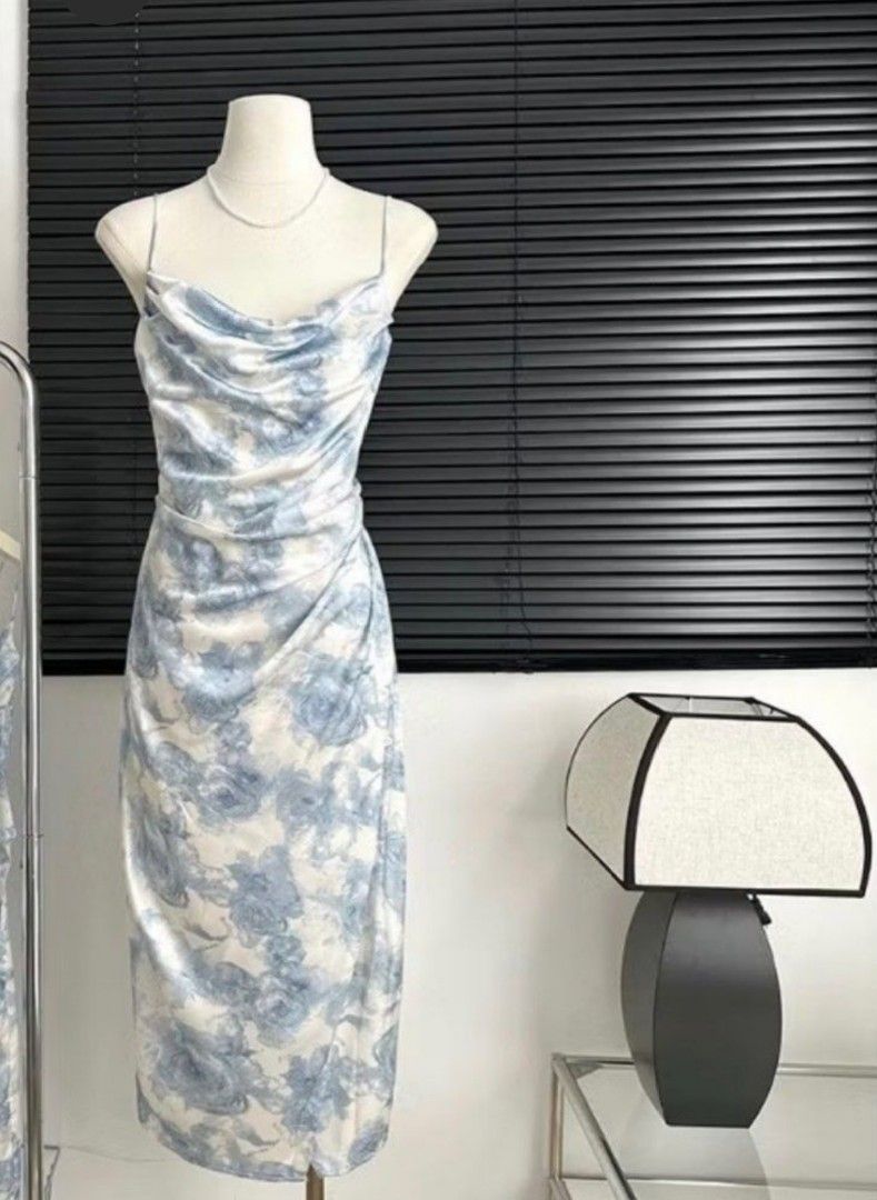 Korean Fitted halter bodycon Dress (Category: Dresses) located in Manila. Submitted by bekind_13 (Listing ID 1347085745, Image 2). Description: .