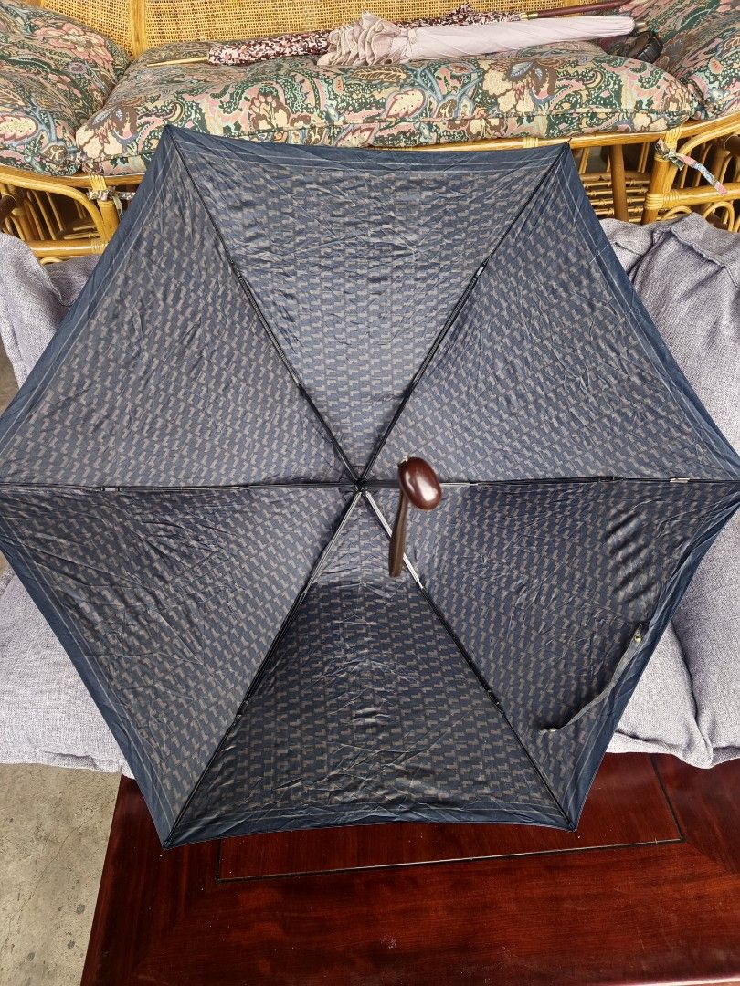 lancel Folding Umbrella, Folding Umbrella (Category: Umbrellas) located in Quezon City. Submitted by shojikimerchant316 (Listing ID 1347141199, Image 3). Description: Lancel Folding Umbrella Pls check pictures for more details Shopping Fee Not Included Payment first before shipping.