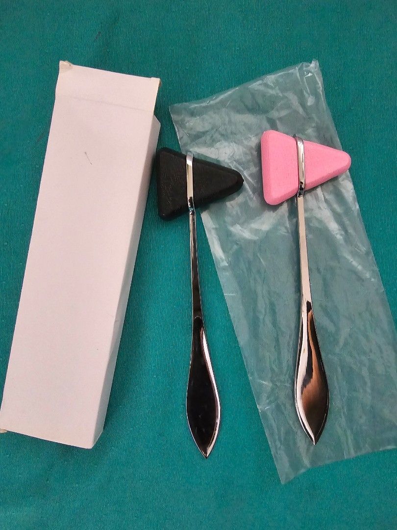 Medical Reflex Hammer (Category: Medical Supplies & Tools) located in Davao. Submitted by moodsale (Listing ID 1347090702, Image 1). Description: .