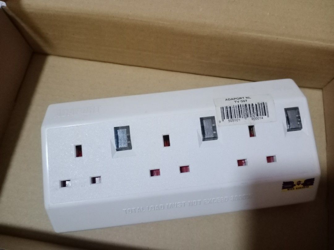 Power socket (Category: Electrical, Adaptors & Sockets) located in Singapore. Submitted by angelfloristbyhong (Listing ID 1347192030, Image 1). Description: power socket.
