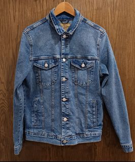(Category: ) located in . Submitted by 4lovely7collection (Listing ID 1347118958, Image 1). Description: .