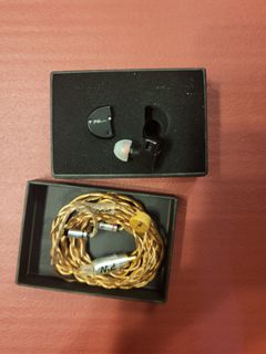 （分類：）位於 。 由 ccolin32-33784 提交（商品編號 1347245255，圖片 1）。簡介： 。