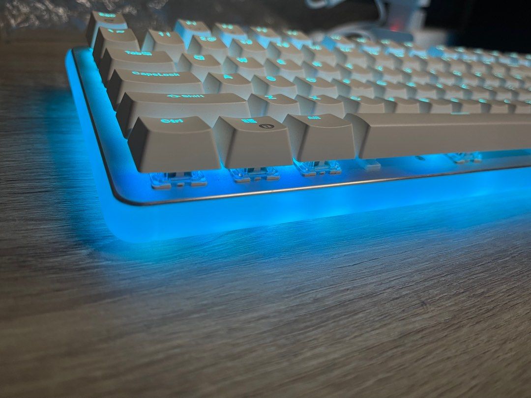 Royal Kludge RK918 Wired Full Mechanical Keyboard (Category: Computer Keyboard) located in Cabanatuan. Submitted by steven15 (Listing ID 1347204687, Image 3). Description: DETAILS & RFS: • decluttering • almost new • no dents and scratch • full mechanical keyboard • RGB backlighting • 108 keys • compatible with Windows, iOS, Android, Linux • includes keyboard, switch puller, and manual MEETUP LOCATION (if Cabanatuan area) : • Waltermart Cabanatua