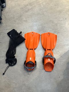 (Category: ) located in . Submitted by gs-diving (Listing ID 1347159846, Image 1). Description: .