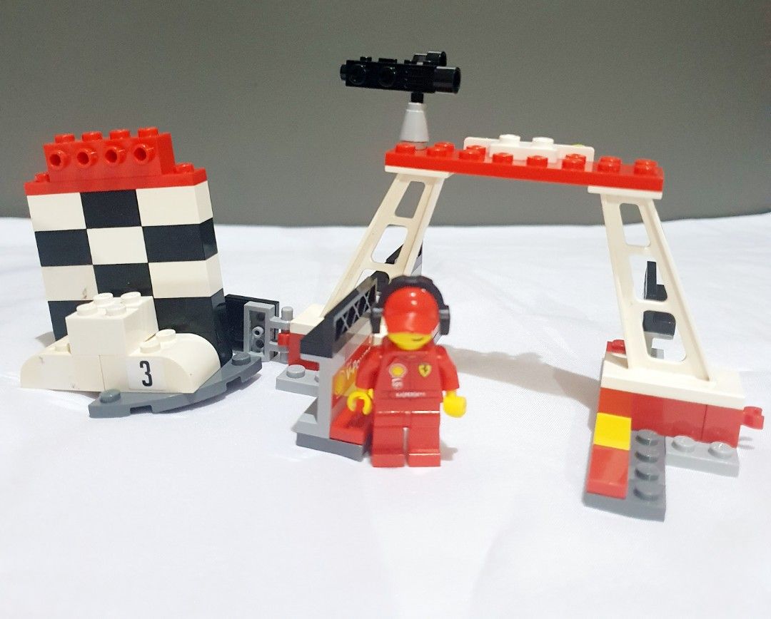 Shell v-power lego (Category: Lego & Building Sets) located in Las Pinas. Submitted by cherry_luvs_dresses (Listing ID 1347204610, Image 2). Description: in very good condition missing 1 part please see last pic super discounted price.