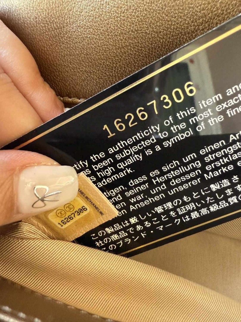 Small leboy (Category: Luxury Bags & Wallets) located in Butuan. Submitted by jen_pre (Listing ID 1347130455, Image 2). Description: Boy 8 Lambskin GHW ♣️9.3/10 ♣️full box card (16).