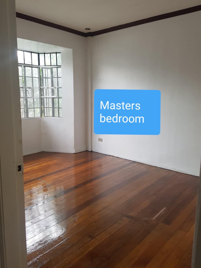 (Category: ) located in . Submitted by pitstopqc (Listing ID 1347105136, Image 1). Description: .