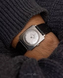 (Category: ) located in . Submitted by spacetime.vintagewatch (Listing ID 1347249107, Image 1). Description: .