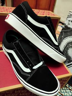 (Category: ) located in . Submitted by 20solebooster.collection (Listing ID 1347210296, Image 1). Description: .