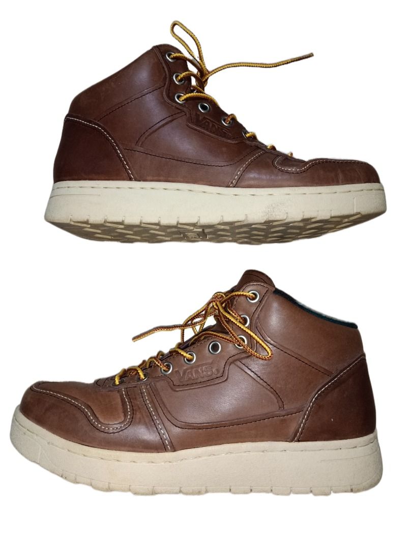 Vans Workwear or Motorcycle Shoes Boots (Category: Casual Shoes) located in Los Banos. Submitted by handpickedbargains (Listing ID 1347232096, Image 1). Description: Available unless Mark as Sold/Reserved Rare and Authentic From Japan Vans Workwear/Motorcycle Shoes Boots US Size 9 Euro 42.5 27cm With Minor Sole Separation on the left inner side of the shoe(See 7th Photo).