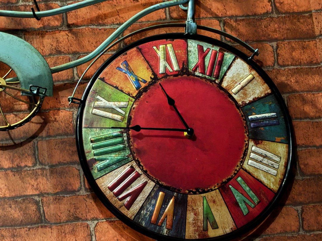 Vintage Decor Clock (Category: Clocks) located in Manila. Submitted by ian_ruelc (Listing ID 1347268440, Image 2). Description: Vintage Style Metal Bicycle Clock 82cm x 50cm .