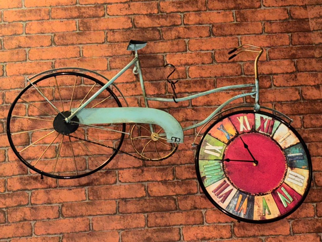 Vintage Decor Clock (Category: Clocks) located in Manila. Submitted by ian_ruelc (Listing ID 1347268440, Image 1). Description: Vintage Style Metal Bicycle Clock 82cm x 50cm .