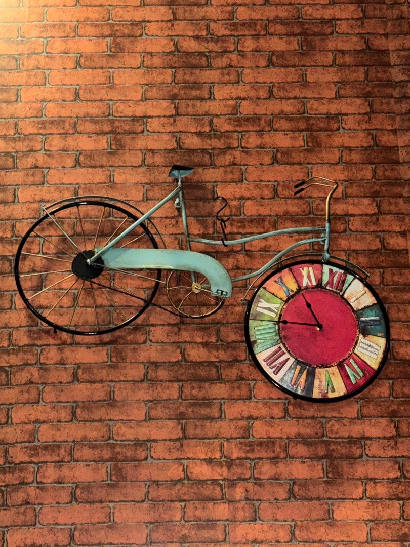 Vintage Decor Clock (Category: Clocks) located in Manila. Submitted by ian_ruelc (Listing ID 1347268440, Image 3). Description: Vintage Style Metal Bicycle Clock 82cm x 50cm .