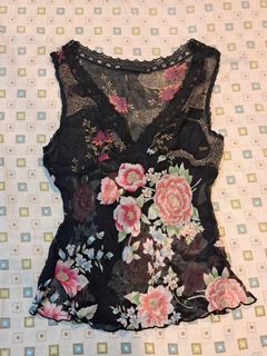(Category: ) located in . Submitted by prelovedbyhannaur (Listing ID 1347131036, Image 1). Description: .