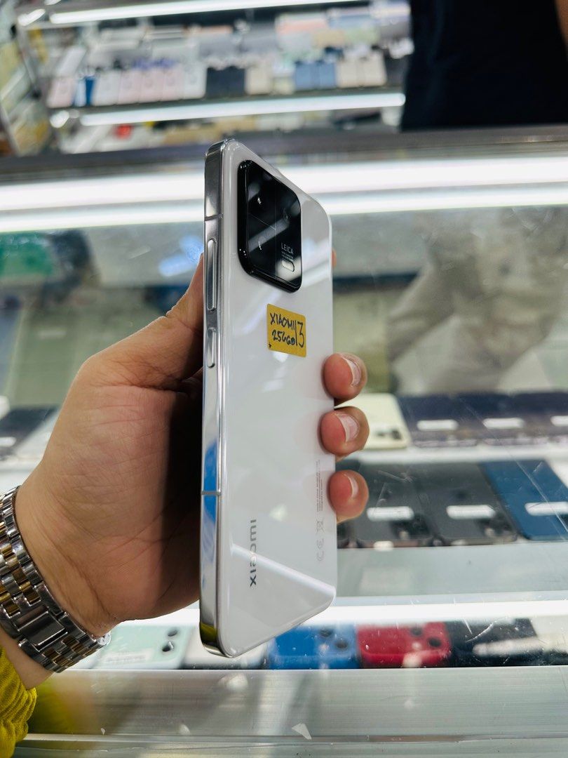 Xiaomi 13 256gb Global FU (Category: Xiaomi) located in San Juan City. Submitted by javedsgadgetshop (Listing ID 1347095465, Image 3). Description: INSTALLMENT OPTIONS : SPAY LATER / GGIVES / CREDIT CARD & BILLEASE! WE BUY AND SELL SO PWEDE MAGBINTA OR SWAP ! Quick Specs : Xiaomi 13 •256gb •NTC Variant •Good batt health •Factory Unlock •95% Smoothness •No hidden issue | No Repaired •100% Authentic | Not Refurbished •w/ OEM Charger & store warrant
