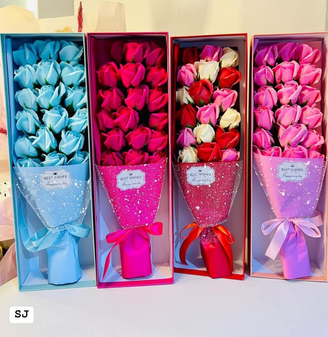 18pc SOAP ROSE BOUQUET VALENTINES GIFT IDEAS (Category: Flowers & Bouquets) located in Caloocan City. Submitted by onlineshoppersph (Listing ID 1347307436, Image 1). Description: - comes with a box - very classy design ✅100% Brand New ✅Good Quality Cash On Deliver - Metro Manila - Delivery Fee/Handling Fee shouldered by BUYERS - DF/HF depends on BUYERS Location Thank You.