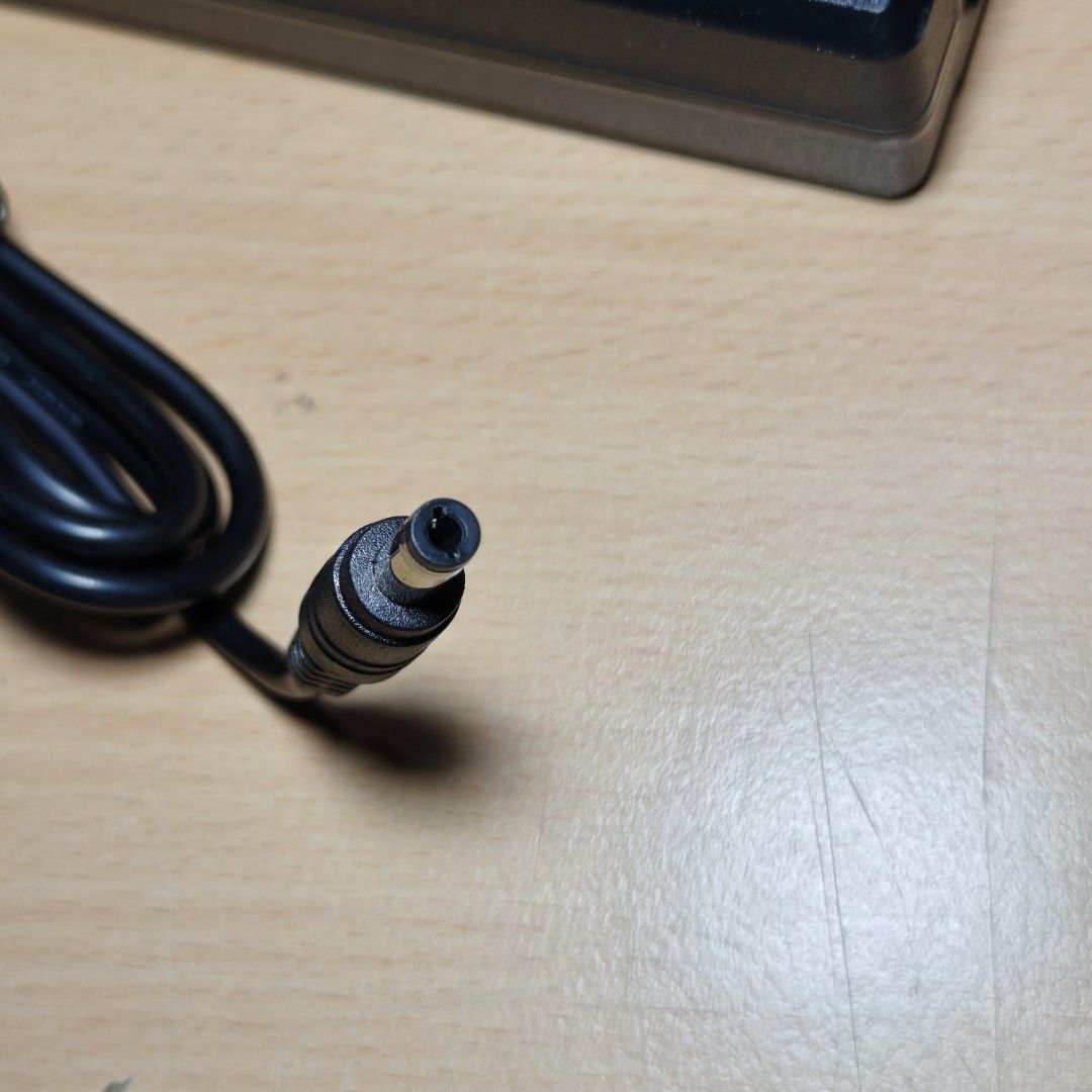 AC/DC 12V 5A/6A Power Adapter406097275577978883