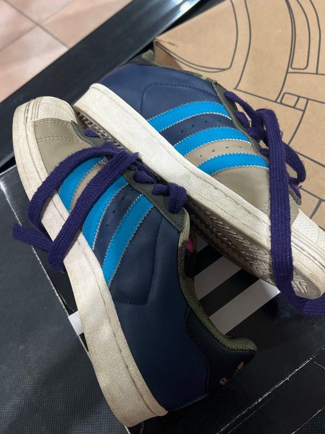 Adidas Superstar shoes (Category: Sneakers) located in Quezon City. Submitted by whatever_88 (Listing ID 1347408986, Image 2). Description: Authentic Superstar Adidas US 4 1/2 UK 4 FR 36 1/2.