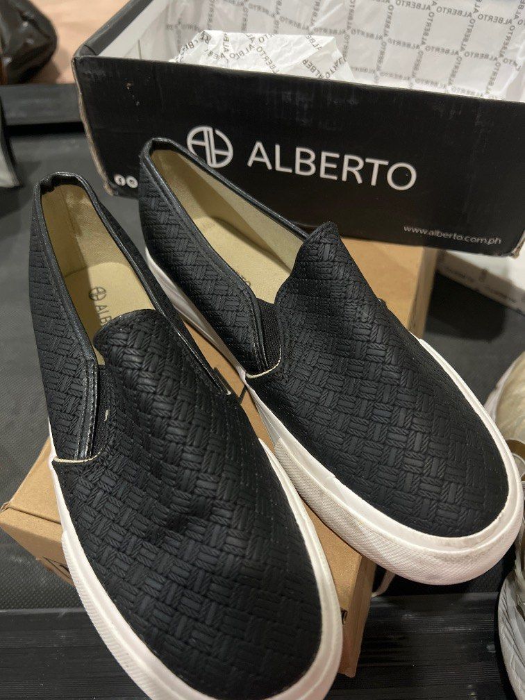 Alberto woman sneaker shoes (Category: Casual Shoes) located in Quezon City. Submitted by whatever_88 (Listing ID 1347414739, Image 1). Description: .