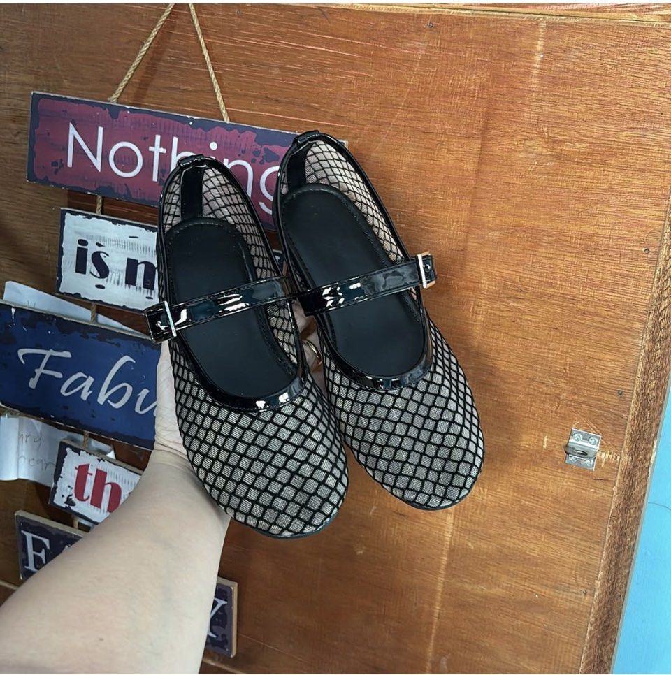Ballet flats (Category: Flats & Sandals) located in Quezon City. Submitted by leilopez (Listing ID 1347311795, Image 2). Description: 24-25cm QC area Good as new .