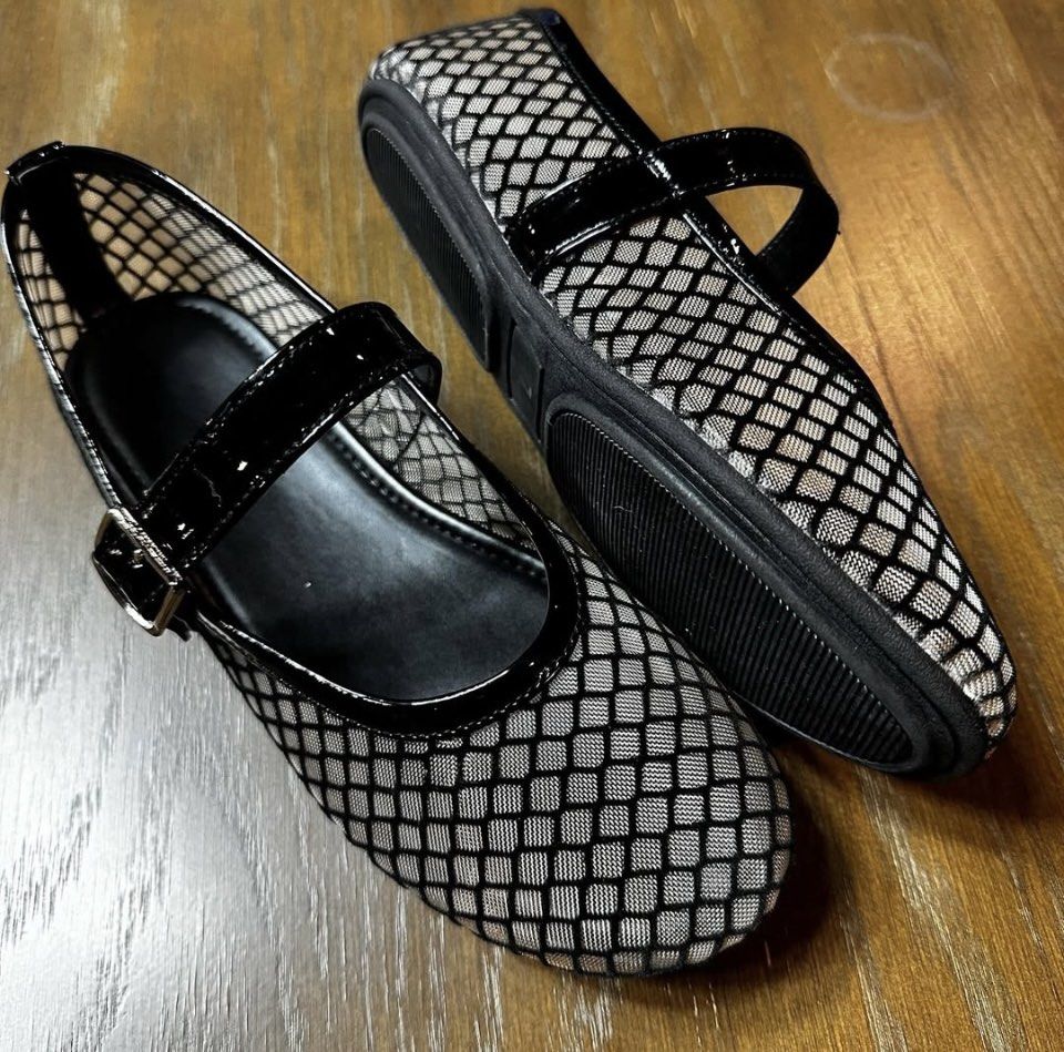 Ballet flats (Category: Flats & Sandals) located in Quezon City. Submitted by leilopez (Listing ID 1347311795, Image 1). Description: 24-25cm QC area Good as new .