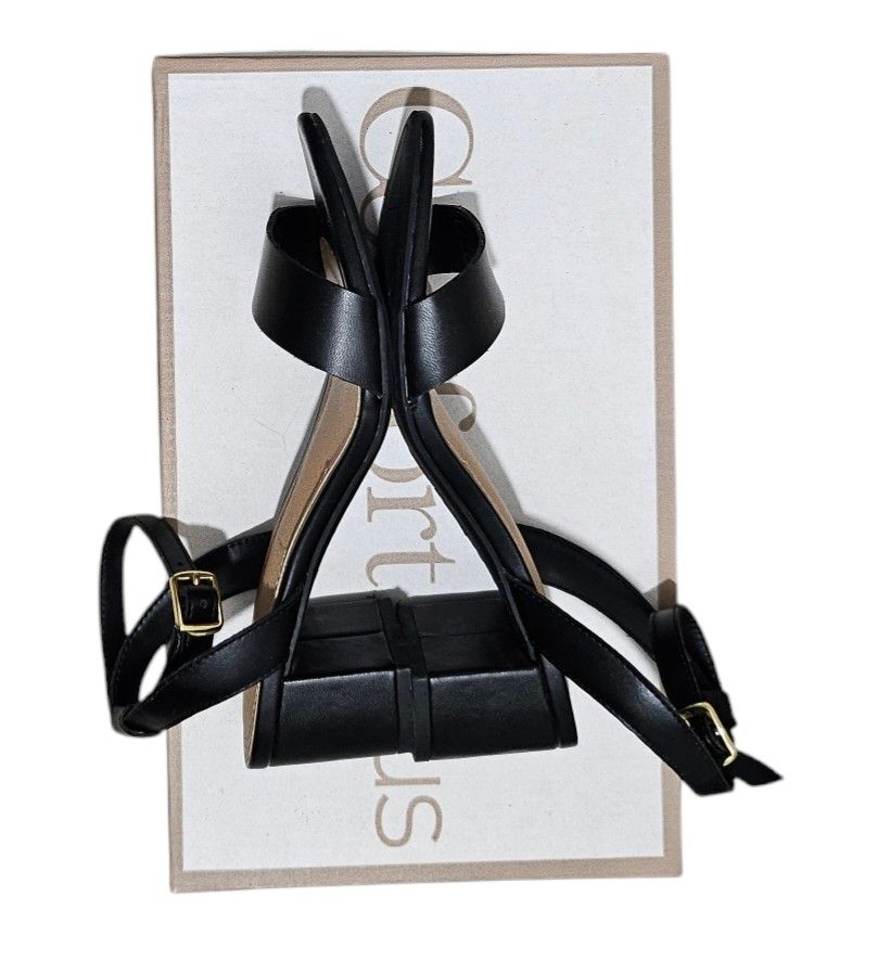 Black Sandals (Category: Sandals) located in Paranaque City. Submitted by macadamia31 (Listing ID 1347468676, Image 2). Description: used once , can pass as brand new size 5us very comfortable bought from Payless.