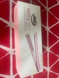 BRAND NEW hair iron