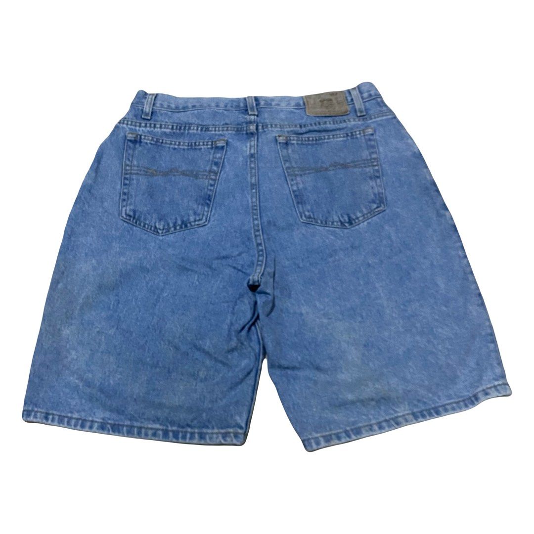 Bugle Boy Jorts (Category: Shorts) located in Manila. Submitted by draftedthrifts (Listing ID 1347452949, Image 2). Description: Bugle Boy Jorts Excellent condition W: 34 L: 21 L O: 11.