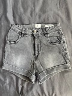 (Category: ) located in . Submitted by joyjoy92 (Listing ID 1347355105, Image 1). Description: .