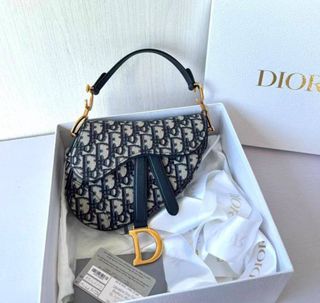 (Category: ) located in . Submitted by genuinebrand (Listing ID 1347438760, Image 1). Description: .