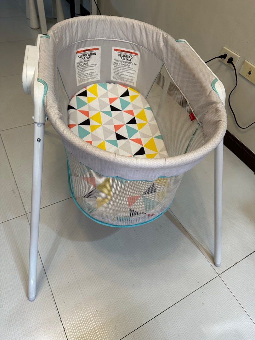 Fisher price stow 'n go (Category: Cots & Cribs) located in Quezon City. Submitted by vvolf (Listing ID 1347441172, Image 3). Description: Orginal price 9k+++ Please see attached photos With box Issues: never tried the vibration features not sure if working properly Slightly negotiable .
