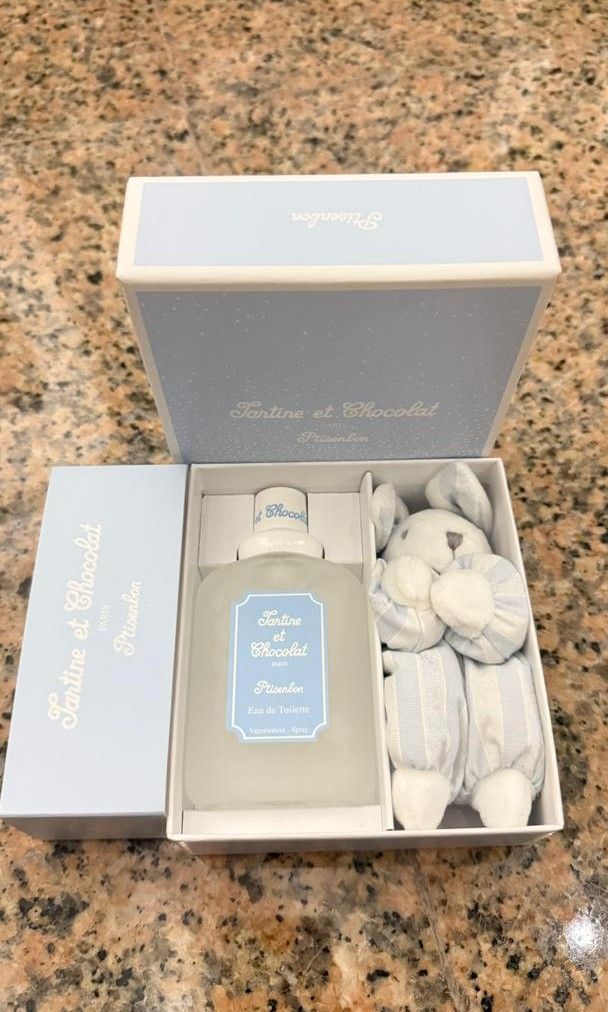 GIVENCHY Ptiselon (Category: Fragrance & Deodorants) located in Singapore. Submitted by csc55 (Listing ID 1347412751, Image 1). Description: EDT 100ml Brand new gift box (some stain on packaging) SGD69 Free delivery.
