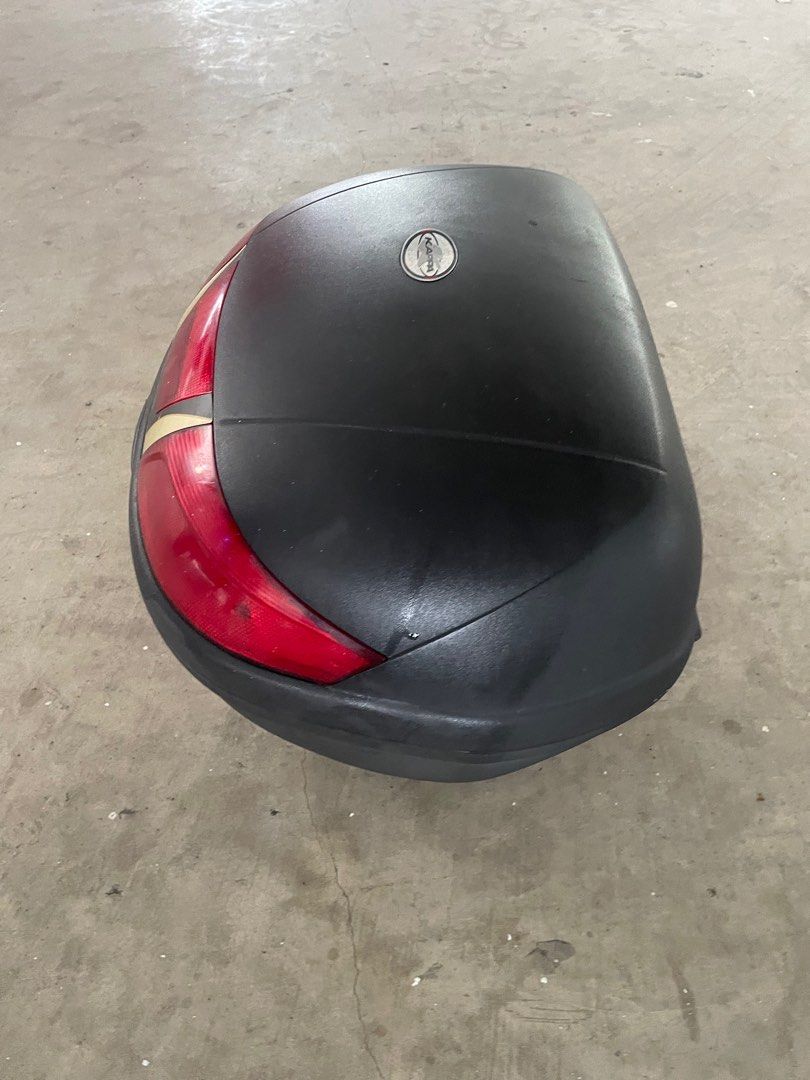 Kappa E46 (Category: Motorcycle Accessories) located in Singapore. Submitted by griso (Listing ID 1347469308, Image 2). Description: Good and original condition with baseplate . Interested please call 97713161 . Thanks .