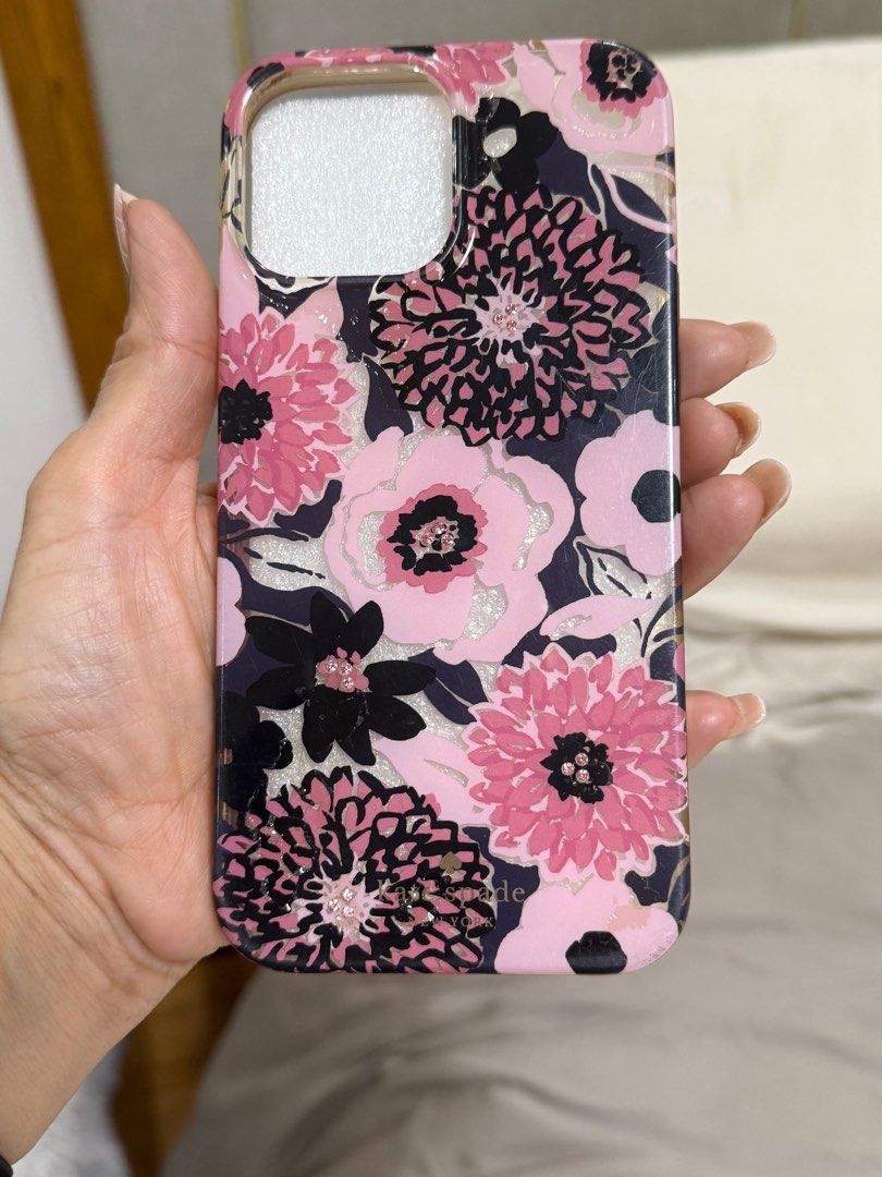 Kate Spade Iphone 13 promax case (Category: Cases & Sleeves) located in Rizal. Submitted by iamrissa (Listing ID 1347391538, Image 1). Description: Original kate spade case.