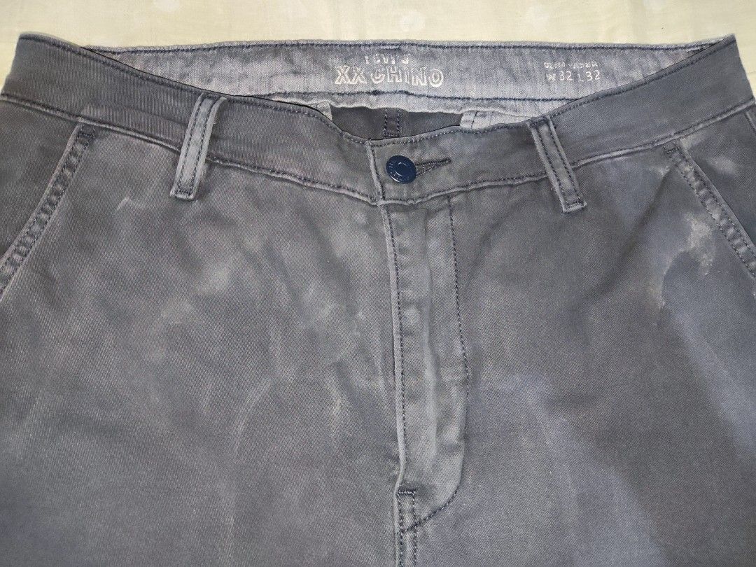 Levi Navy Blue XX Chino Pants (Category: Jeans) located in Tarlac. Submitted by diaphosort (Listing ID 1347334902, Image 3). Description: Levi's XX Chino Pants Minor fading (needs wash) Colors may be due to lighting Barely used (stuck in cabinet) Width: 32 Length: 32 MOP: Gcash MOD: JNT/LBC.