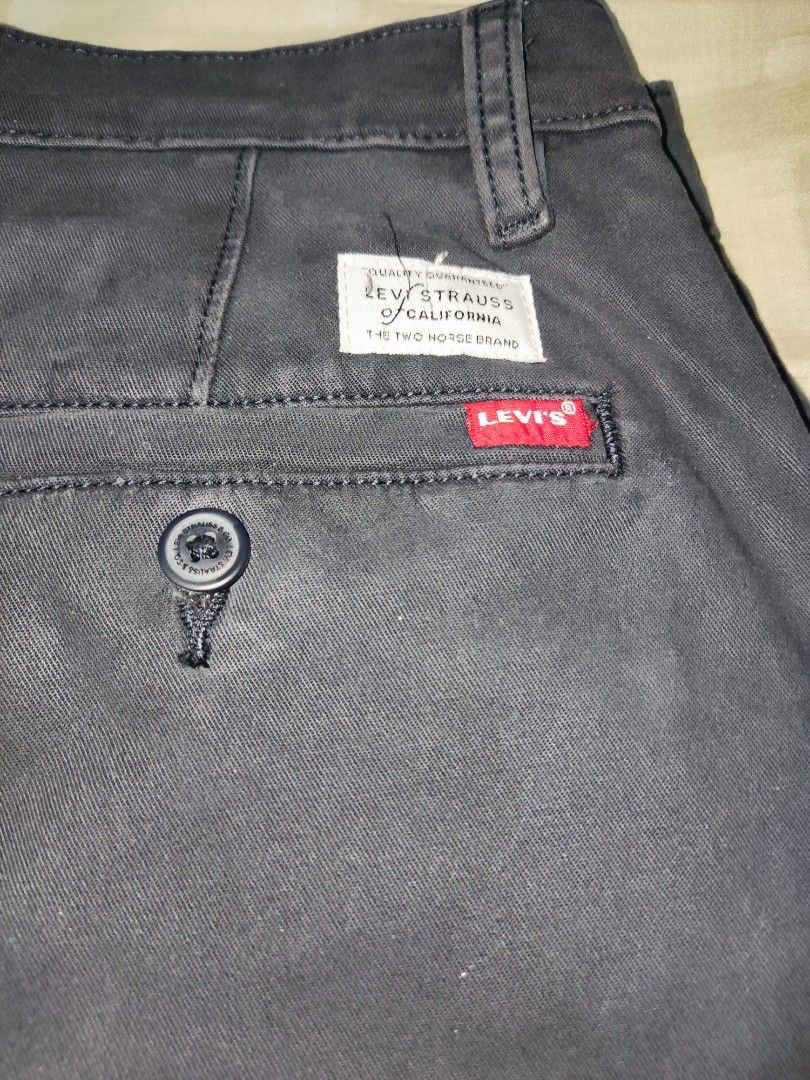 Levi Navy Blue XX Chino Pants (Category: Jeans) located in Tarlac. Submitted by diaphosort (Listing ID 1347334902, Image 2). Description: Levi's XX Chino Pants Minor fading (needs wash) Colors may be due to lighting Barely used (stuck in cabinet) Width: 32 Length: 32 MOP: Gcash MOD: JNT/LBC.
