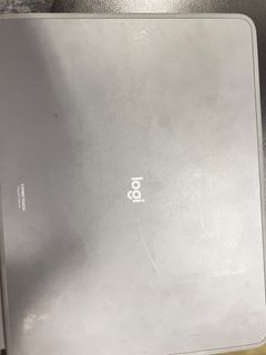 Logitech Combo Touch keyboard 鍵盤+iPad 殼