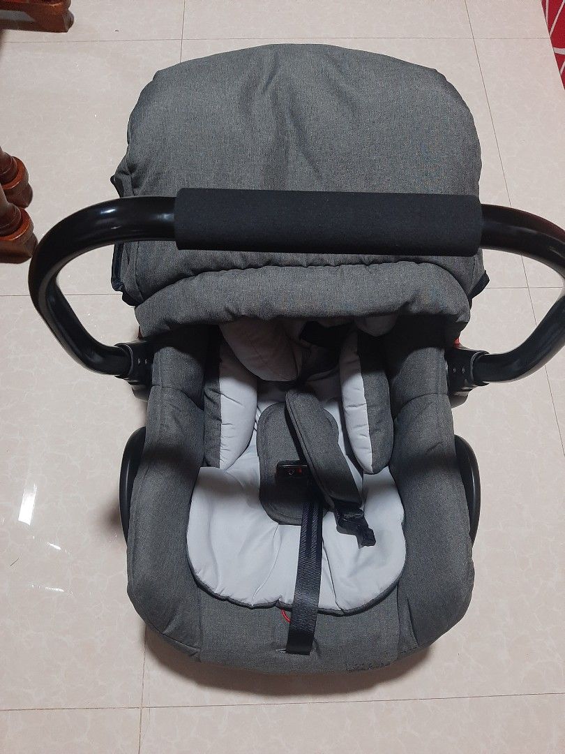 LOOPING BABY CAR SEAT (Category: Cots & Cribs) located in Batac City. Submitted by thatwearclo_24 (Listing ID 1347384250, Image 1). Description: 𝐁𝐑𝐀𝐍𝐃: 𝐋𝐎𝐎𝐏𝐈𝐍𝐆 (France) 𝐏𝐑𝐎𝐃𝐔𝐂𝐓: 𝐁𝐀𝐁𝐘 𝐂𝐀𝐑 𝐒𝐄𝐀𝐓 - 𝑺𝒂𝒇𝒆𝒕𝒚 & 𝑪𝒐𝒎𝒇𝒐𝒓𝒕 𝒇𝒐𝒓 𝒚𝒐𝒖𝒓 𝑳𝒊𝒕𝒕𝒍𝒆 𝑶𝒏𝒆 𝘾𝙊𝙉𝘿𝙄𝙏𝙄𝙊𝙉: 𝙂𝙀𝙉𝙏𝙇𝙔 𝙐𝙎𝙀𝘿 𝘼𝙉𝘿 𝙒𝙀𝙇𝙇-𝙈𝘼𝙄𝙉𝙏𝘼𝙄𝙉𝙀𝘿 𝐏𝐫𝐢𝐜𝐞: ₱5,800 𝐌𝐚𝐥𝐥 𝐒𝐑𝐏: ₱8,000 📍 𝑳𝑶𝑪𝑨𝑻𝑰𝑶𝑵: Batac, Ilocos Nor