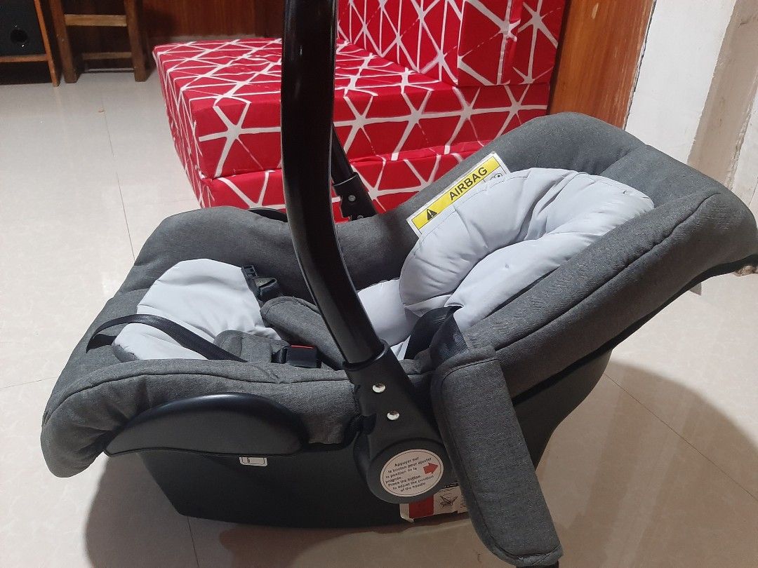 LOOPING BABY CAR SEAT (Category: Cots & Cribs) located in Batac City. Submitted by thatwearclo_24 (Listing ID 1347384250, Image 3). Description: 𝐁𝐑𝐀𝐍𝐃: 𝐋𝐎𝐎𝐏𝐈𝐍𝐆 (France) 𝐏𝐑𝐎𝐃𝐔𝐂𝐓: 𝐁𝐀𝐁𝐘 𝐂𝐀𝐑 𝐒𝐄𝐀𝐓 - 𝑺𝒂𝒇𝒆𝒕𝒚 & 𝑪𝒐𝒎𝒇𝒐𝒓𝒕 𝒇𝒐𝒓 𝒚𝒐𝒖𝒓 𝑳𝒊𝒕𝒕𝒍𝒆 𝑶𝒏𝒆 𝘾𝙊𝙉𝘿𝙄𝙏𝙄𝙊𝙉: 𝙂𝙀𝙉𝙏𝙇𝙔 𝙐𝙎𝙀𝘿 𝘼𝙉𝘿 𝙒𝙀𝙇𝙇-𝙈𝘼𝙄𝙉𝙏𝘼𝙄𝙉𝙀𝘿 𝐏𝐫𝐢𝐜𝐞: ₱5,800 𝐌𝐚𝐥𝐥 𝐒𝐑𝐏: ₱8,000 📍 𝑳𝑶𝑪𝑨𝑻𝑰𝑶𝑵: Batac, Ilocos Nor