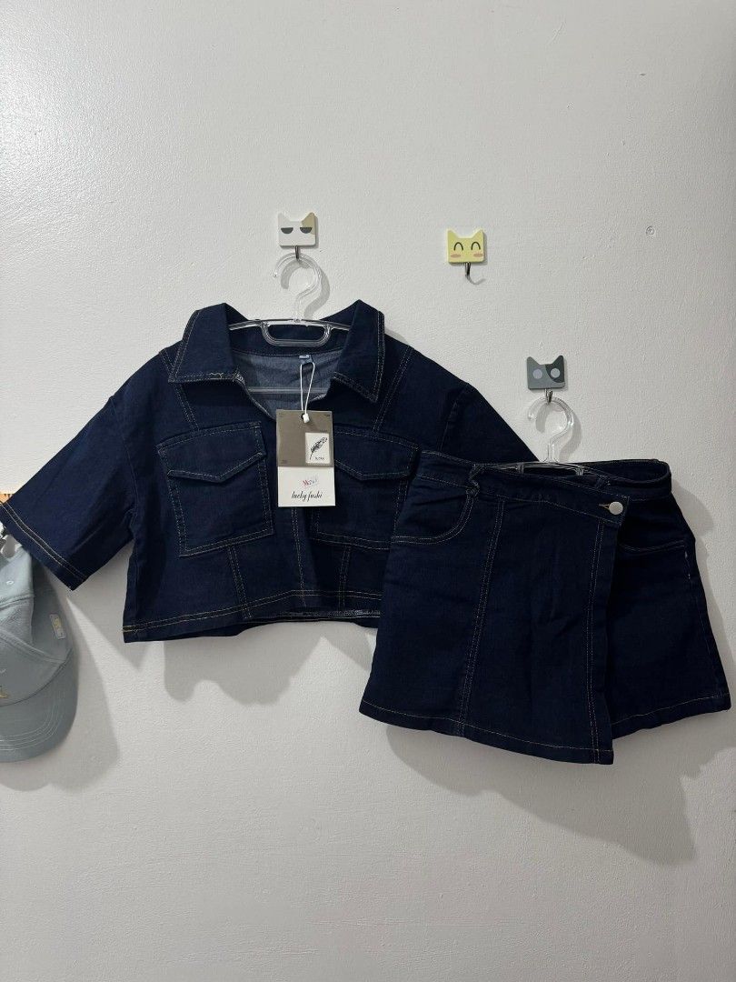 Lucky Fushi Co-ords Skort (Category: Sets or Coordinates) located in Marikina City. Submitted by savemyclosetph (Listing ID 1347179850, Image 1). Description: Lucky Fushi Co-ords Skort DENIM SEMI CROP TOP & SKORT Medium Denim Blue P1399.00.