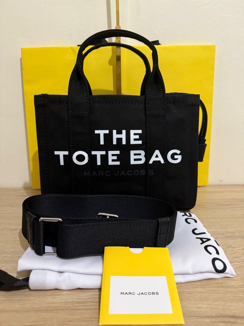 Marc jacobs the tote bag small original (Category: Luxury Bags & Wallets) located in Cabuyao City. Submitted by baglover1111 (Listing ID 1347379469, Image 1). Description: Brand new complete inclusions Guaranteed authentic .